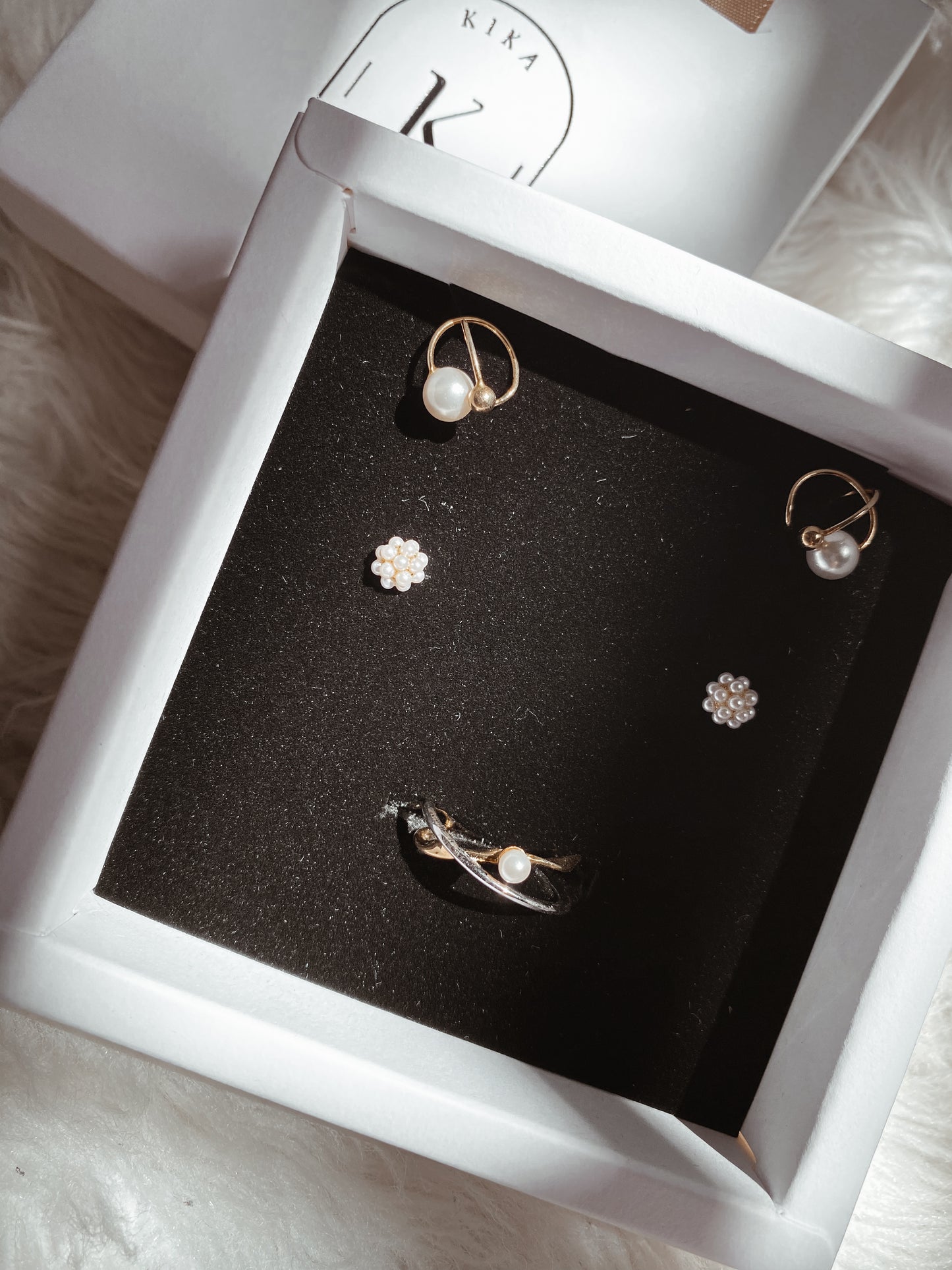 Silver 925  Pearl Embrace Set